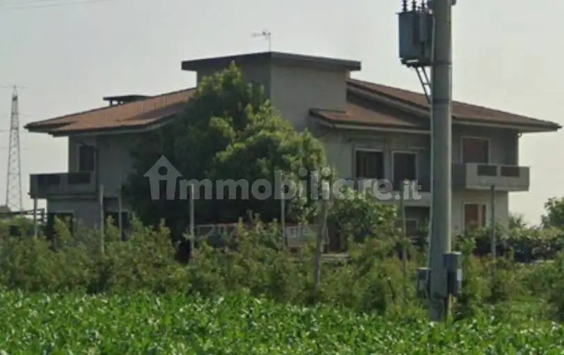 Villa in vendita a Verona