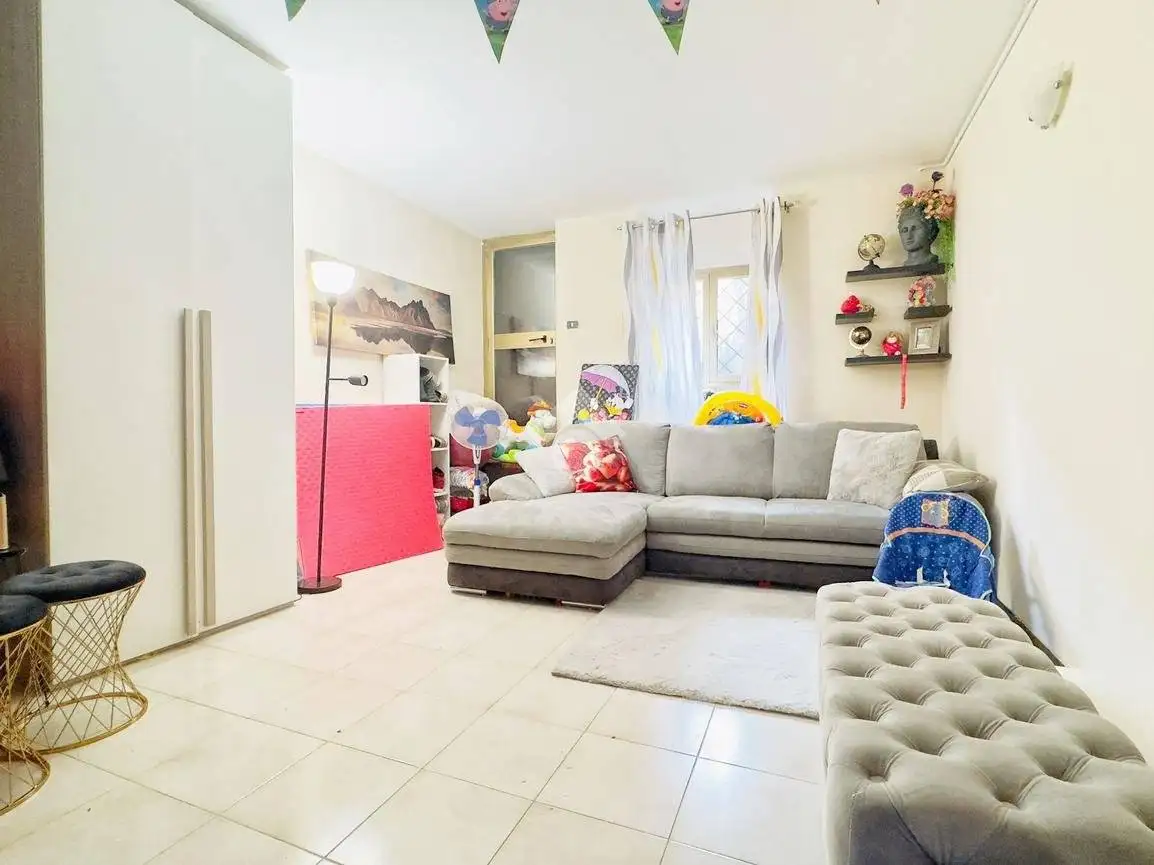 Bilocale Appartamento via monte sirente 19, Centro, Anguillara Sabazia - foto 2