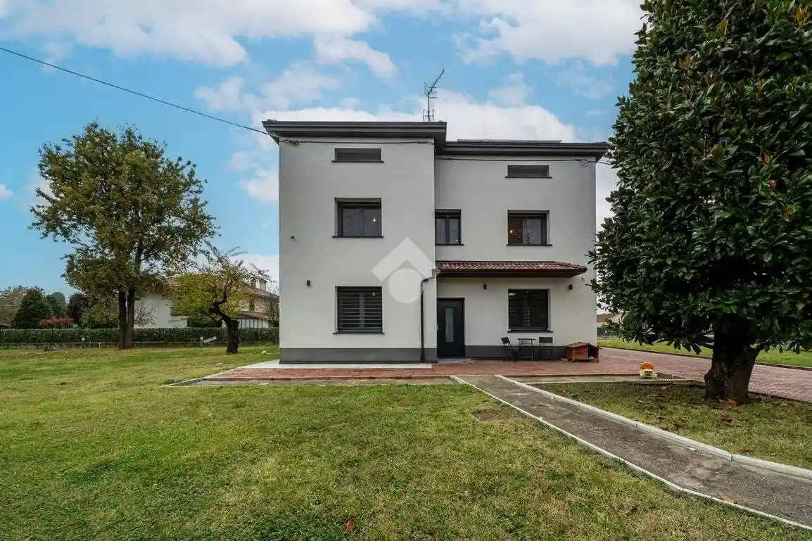 Casa indipendente in vendita a Campegine
