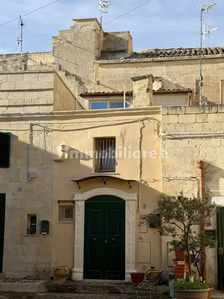 Trilocale via San Giacomo Recinto 1 9, Centro, Matera - foto 3