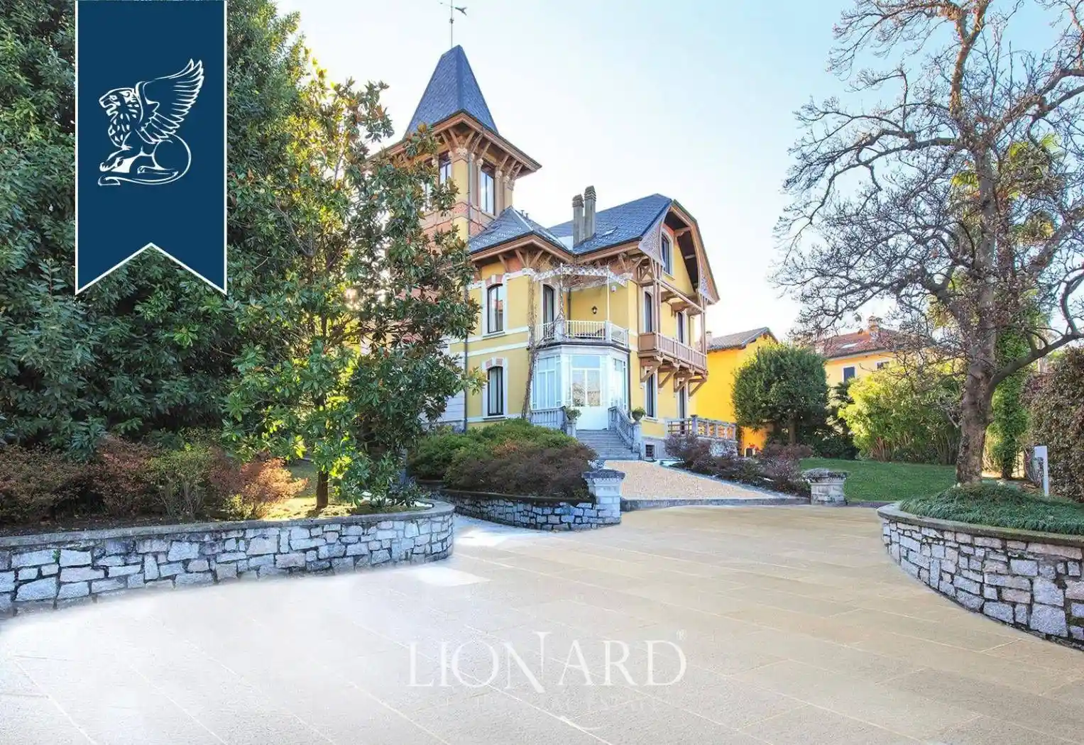 Villa in vendita a Porto Valtravaglia