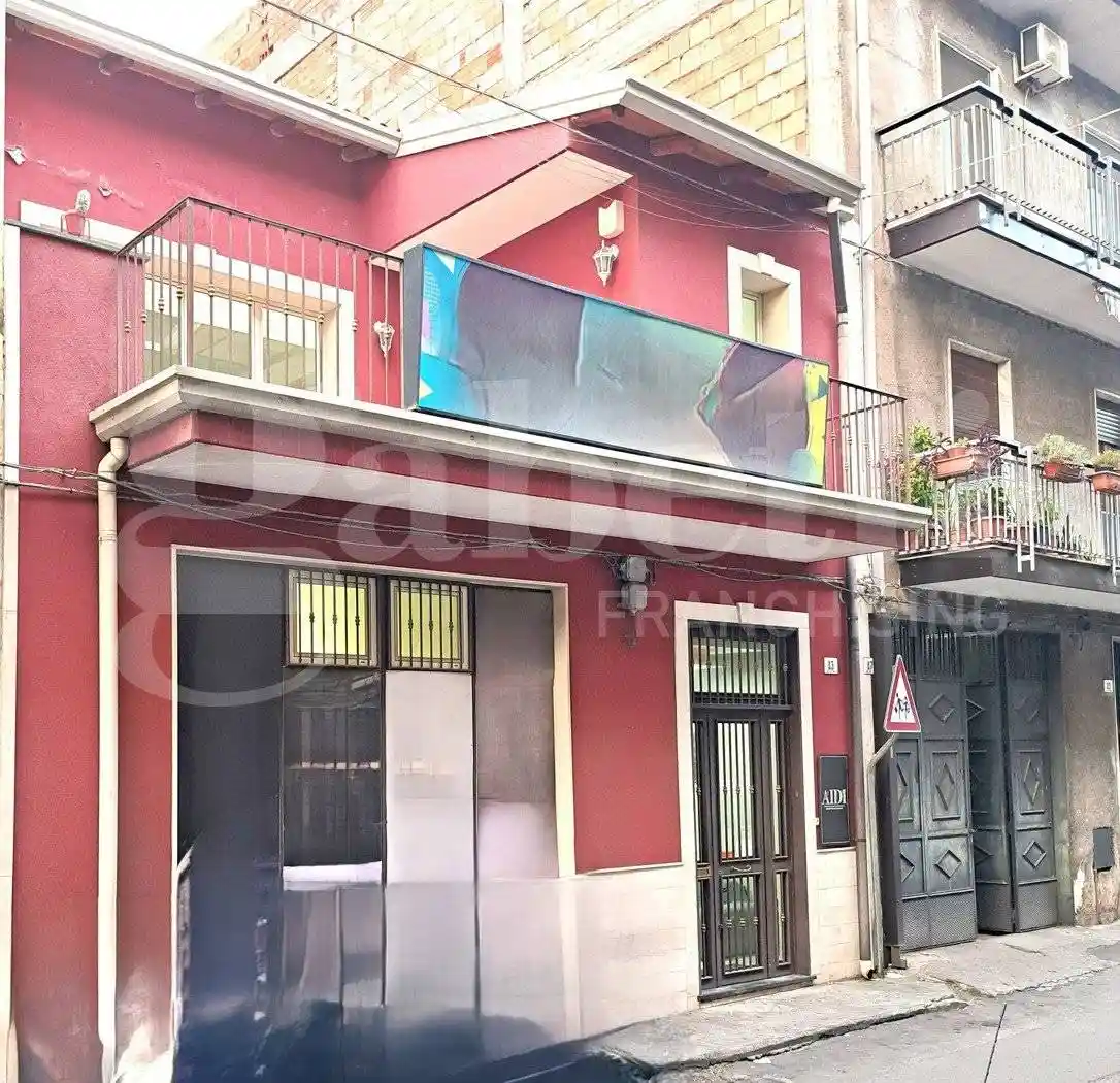 Palazzo - Edificio in vendita a Paternò