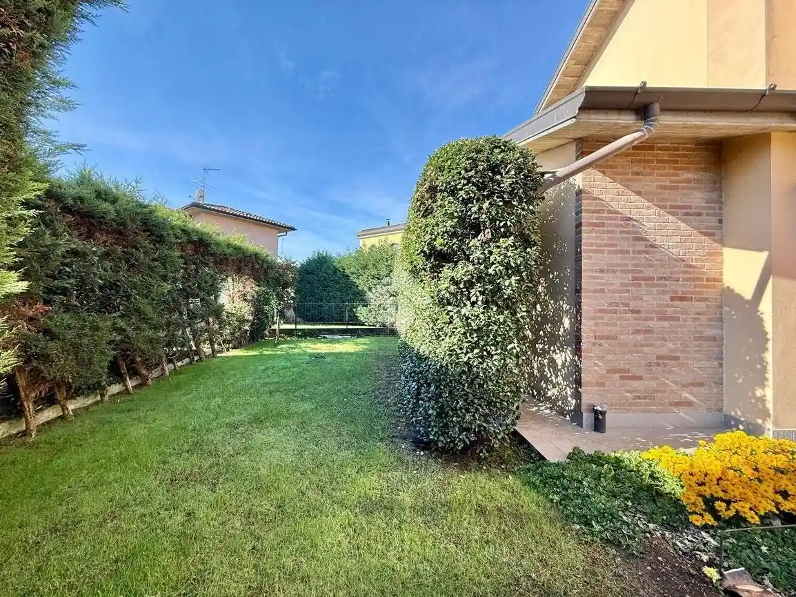 Villa bifamiliare via San Francesco d'Assisi 1, Centro, Casirate d'Adda - foto 4