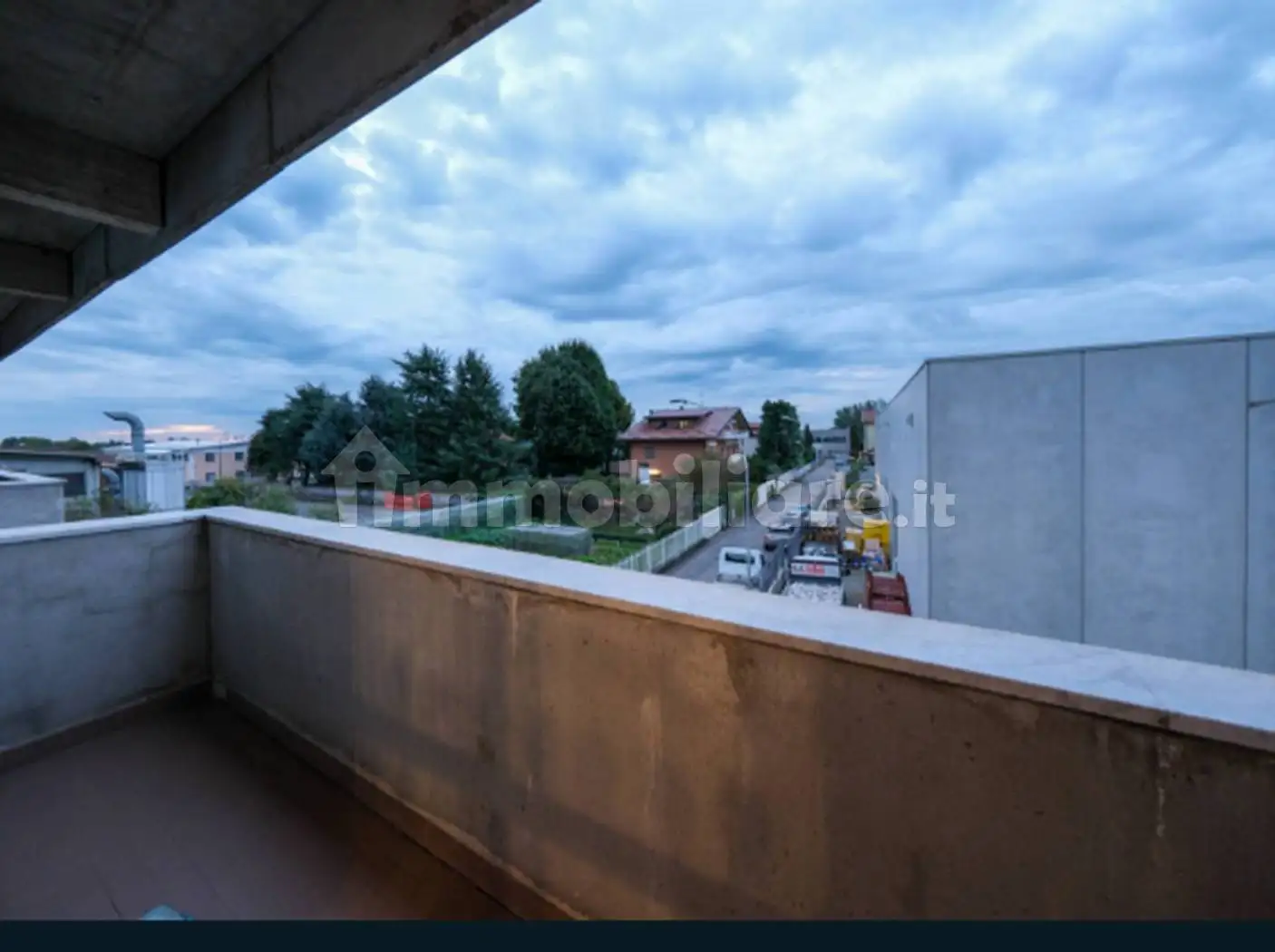 Appartamento in asta a Pessano con Bornago