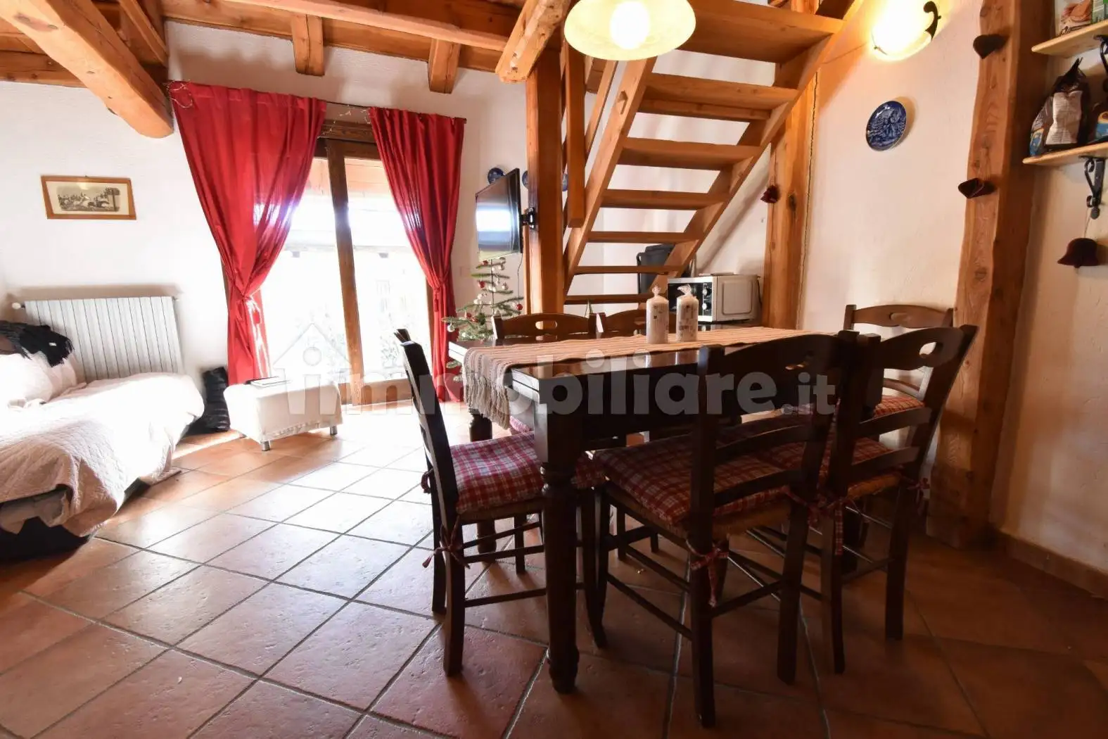 Quadrilocale frazione Bousson 40/12, Bousson, Cesana Torinese - foto 2