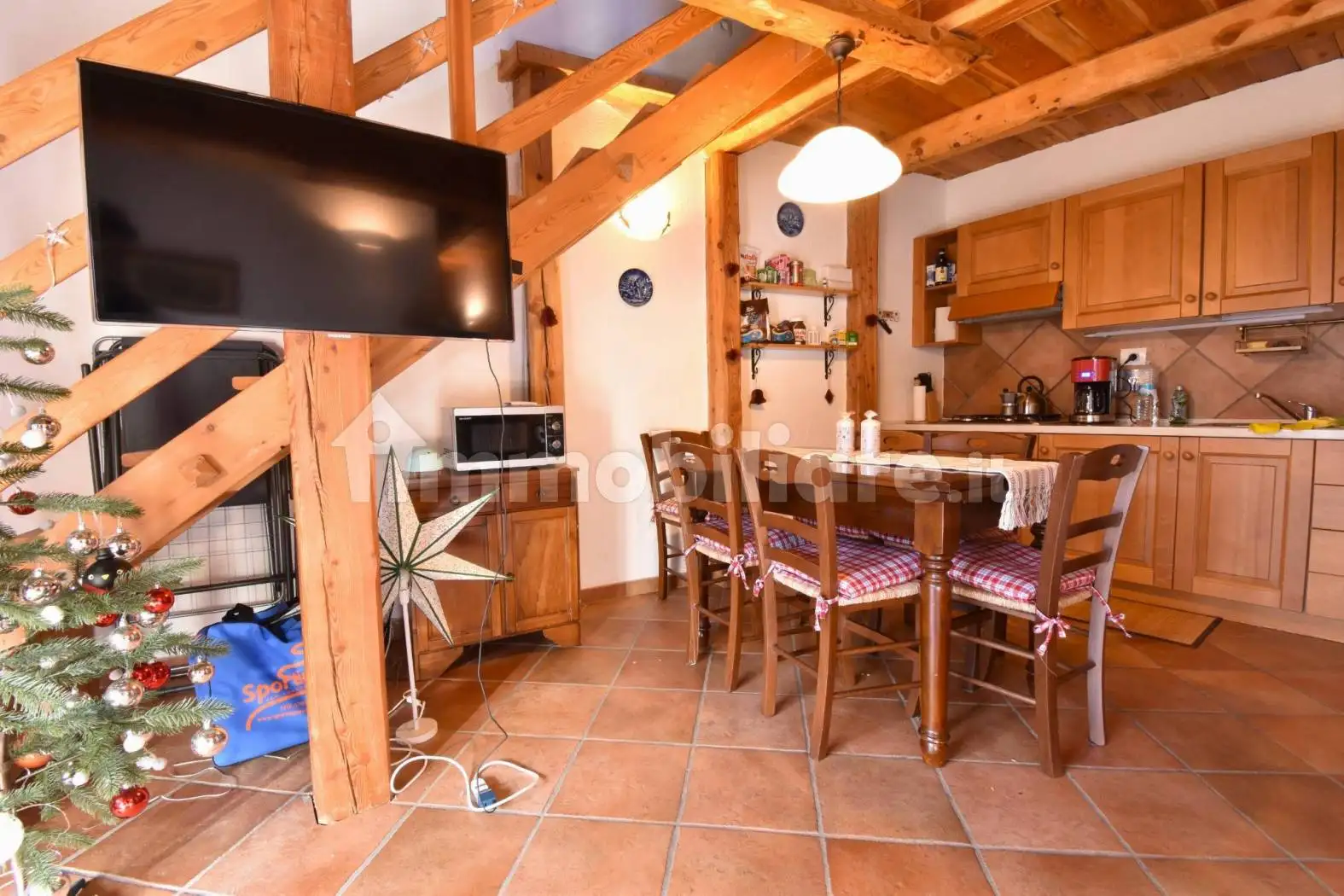 Quadrilocale frazione Bousson 40/12, Bousson, Cesana Torinese - foto 3