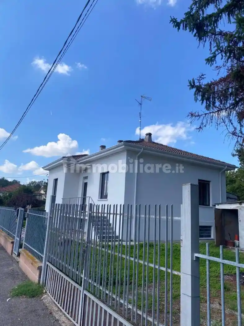 Villa in vendita a Lungavilla