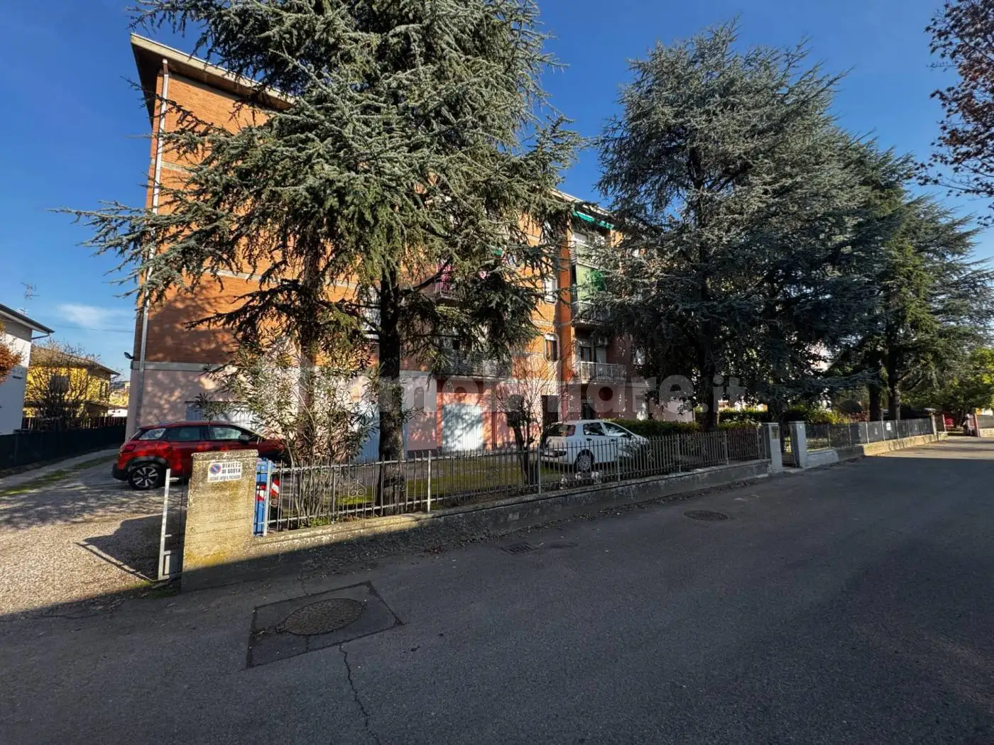 Appartamento ottimo stato, terzo piano, Centro, Cavezzo - foto 2