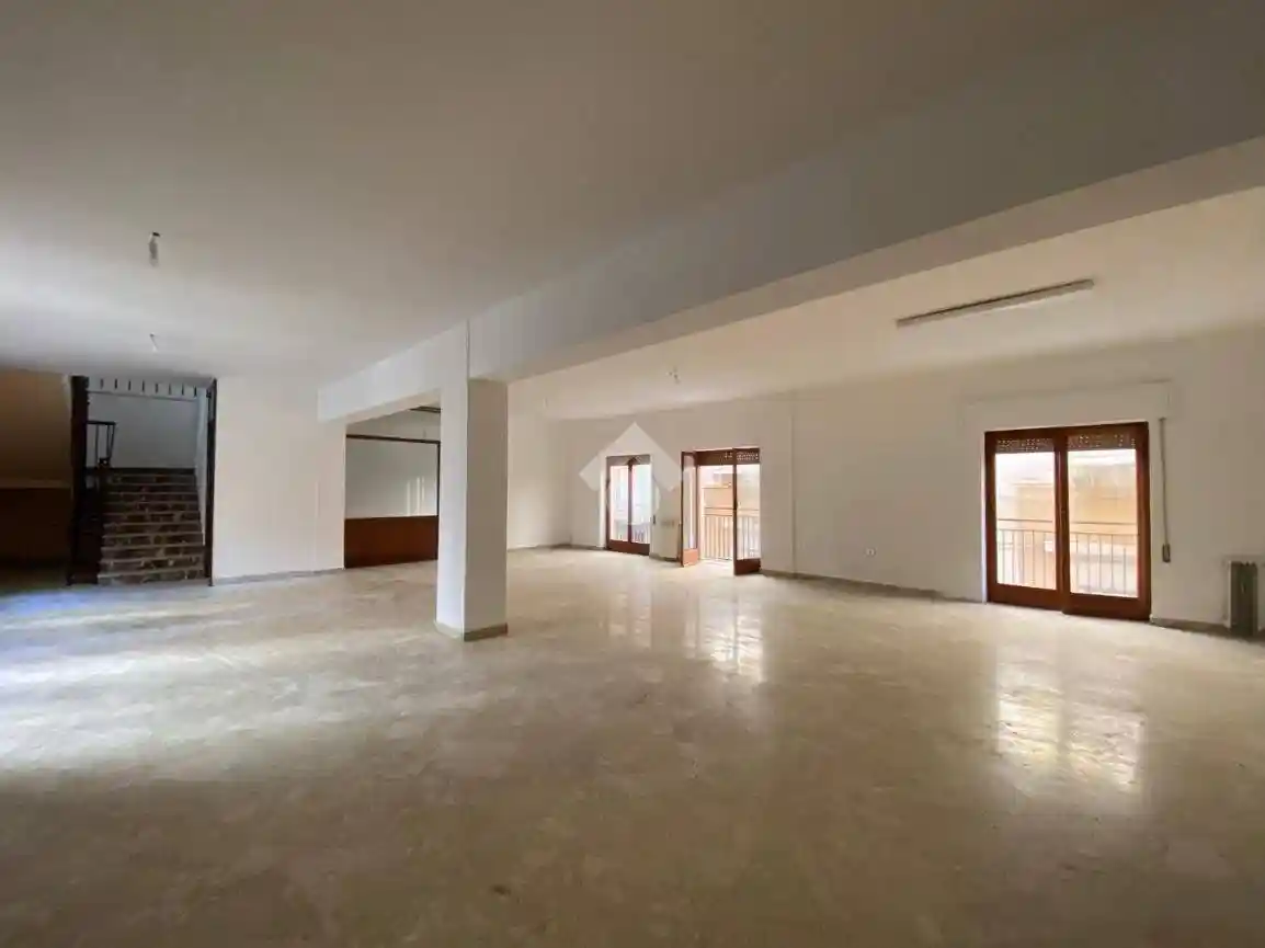 Quadrilocale via XI Maggio 64, Centro Storico, Marsala - foto 3