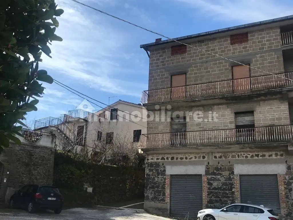 Casa indipendente in vendita a Galluccio