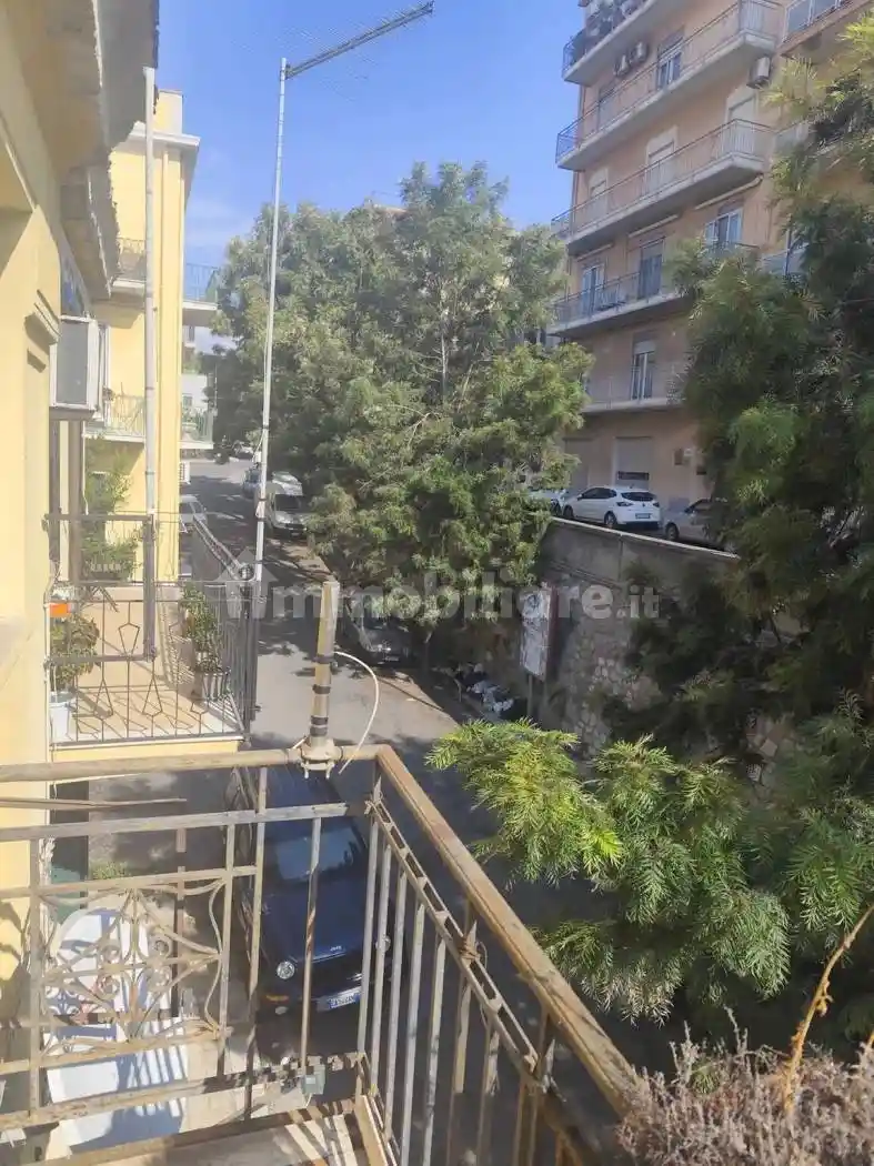 Trilocale via Sott'Argine Calopinace, 13, Centro Storico, Reggio Calabria - foto 3