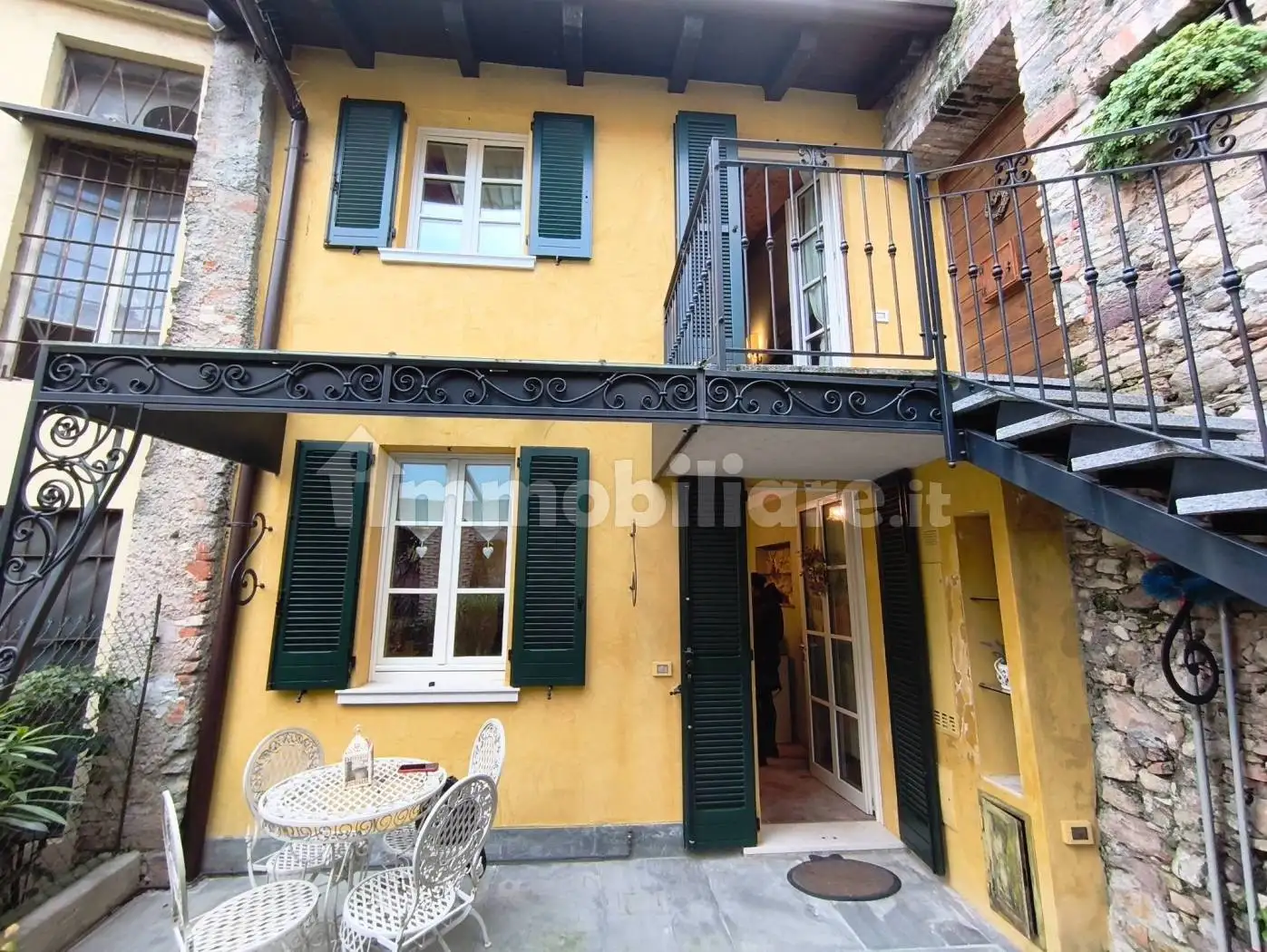 Casa indipendente in vendita a Desenzano del Garda