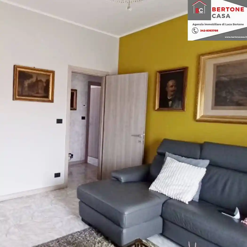 Appartamento via 25 Aprile, Centro, Carcare - foto 2