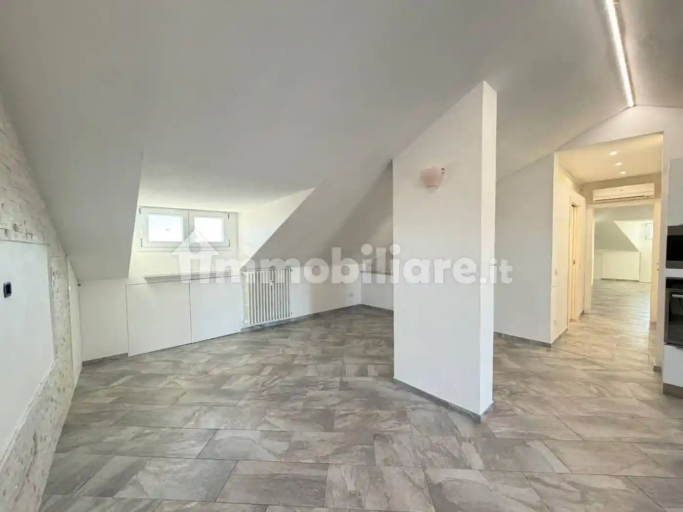 Mansarda via Alessandro Manzoni, Ospedale, Asti - foto 4