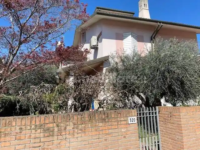 Villa bifamiliare, ottimo stato, 420 m², Parco Urbano - Piscina, Forlì - foto 3