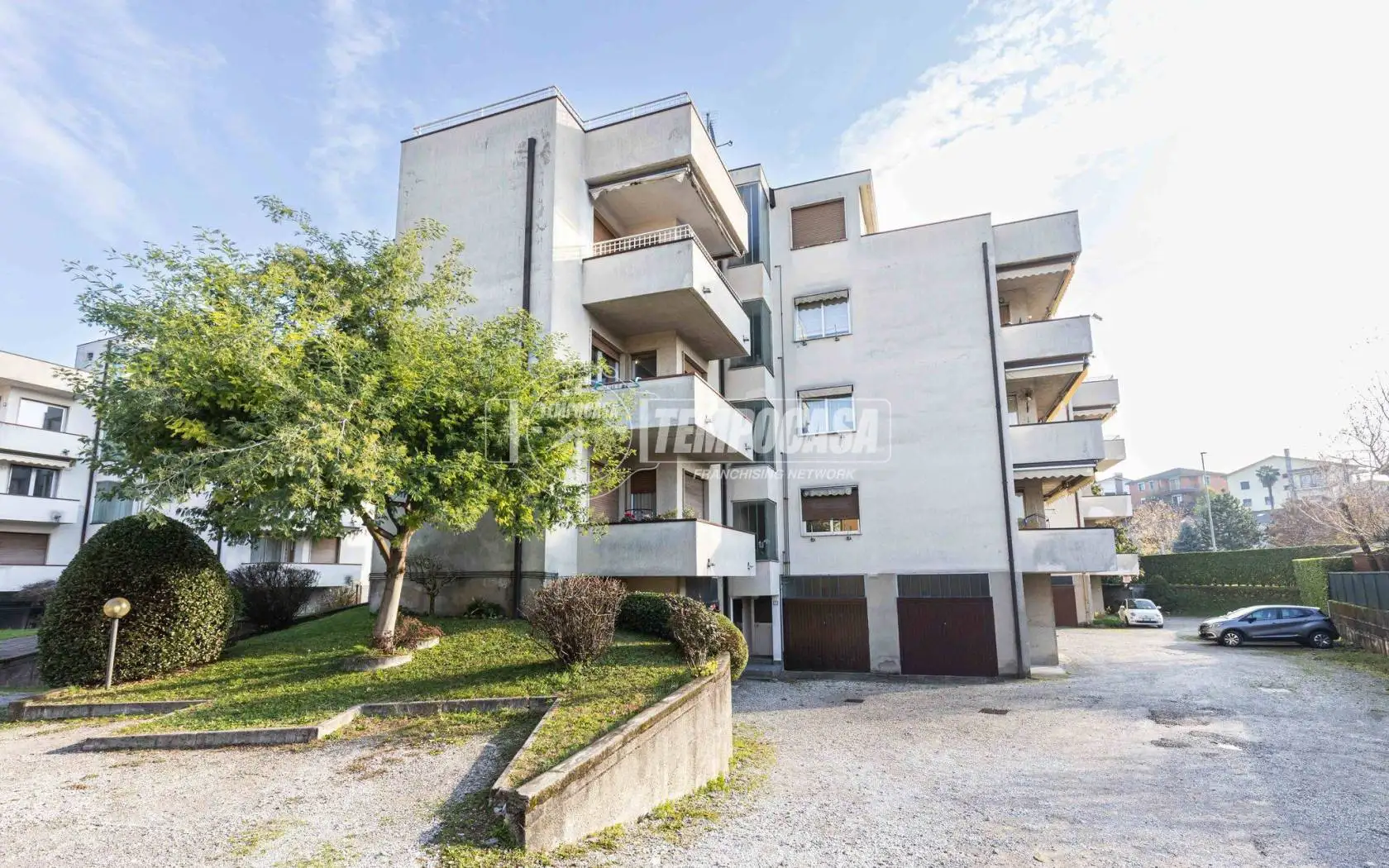 Appartamento in vendita a Alzate Brianza