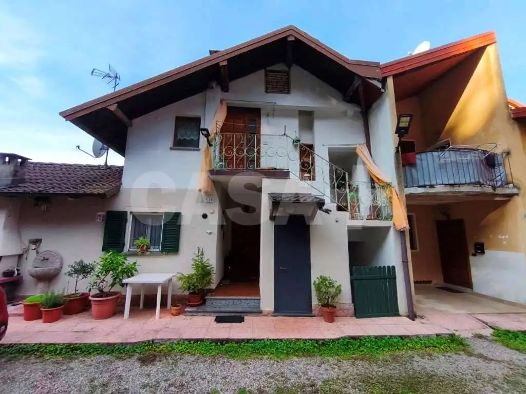 Appartamento in vendita a Valganna