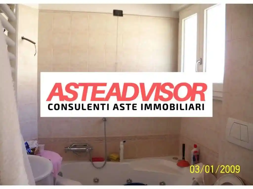 Villa all'asta via Ettore Teani, Massa - foto 4