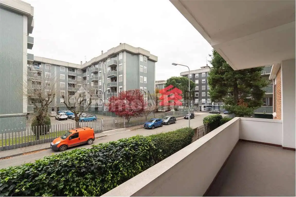 Appartamento in vendita a Novara