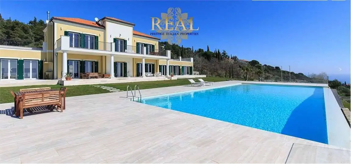 Villa unifamiliare 800 m², Centro, Cipressa - foto 5