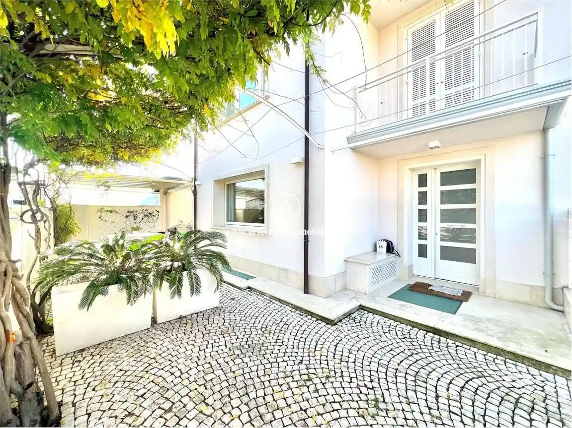 Villa bifamiliare, ottimo stato, 140 m², Centro, Forte dei Marmi - foto 2