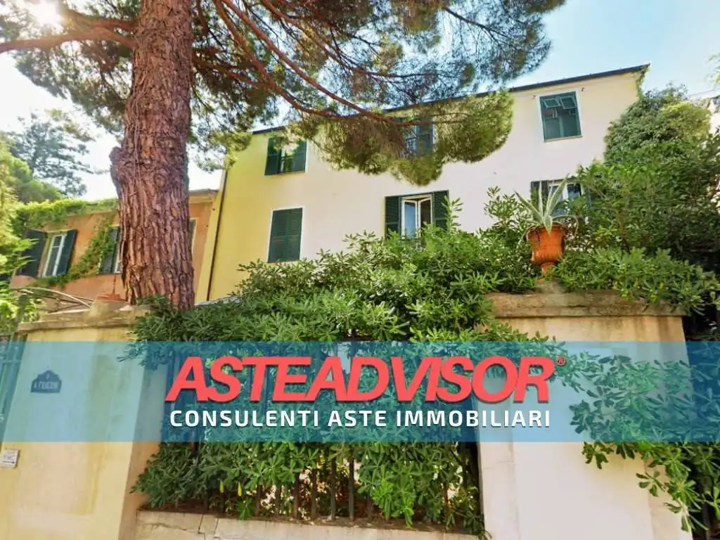 Villa in asta a Savona