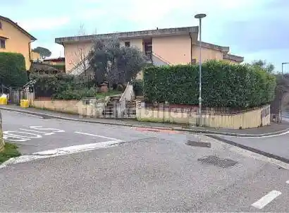 Casa indipendente in vendita a Reggello