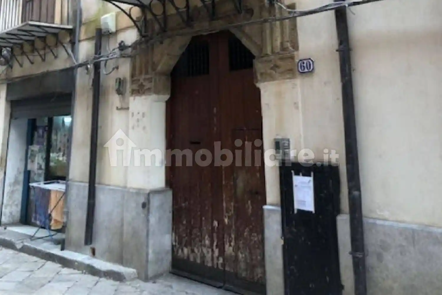 Appartamento in vendita a Palermo