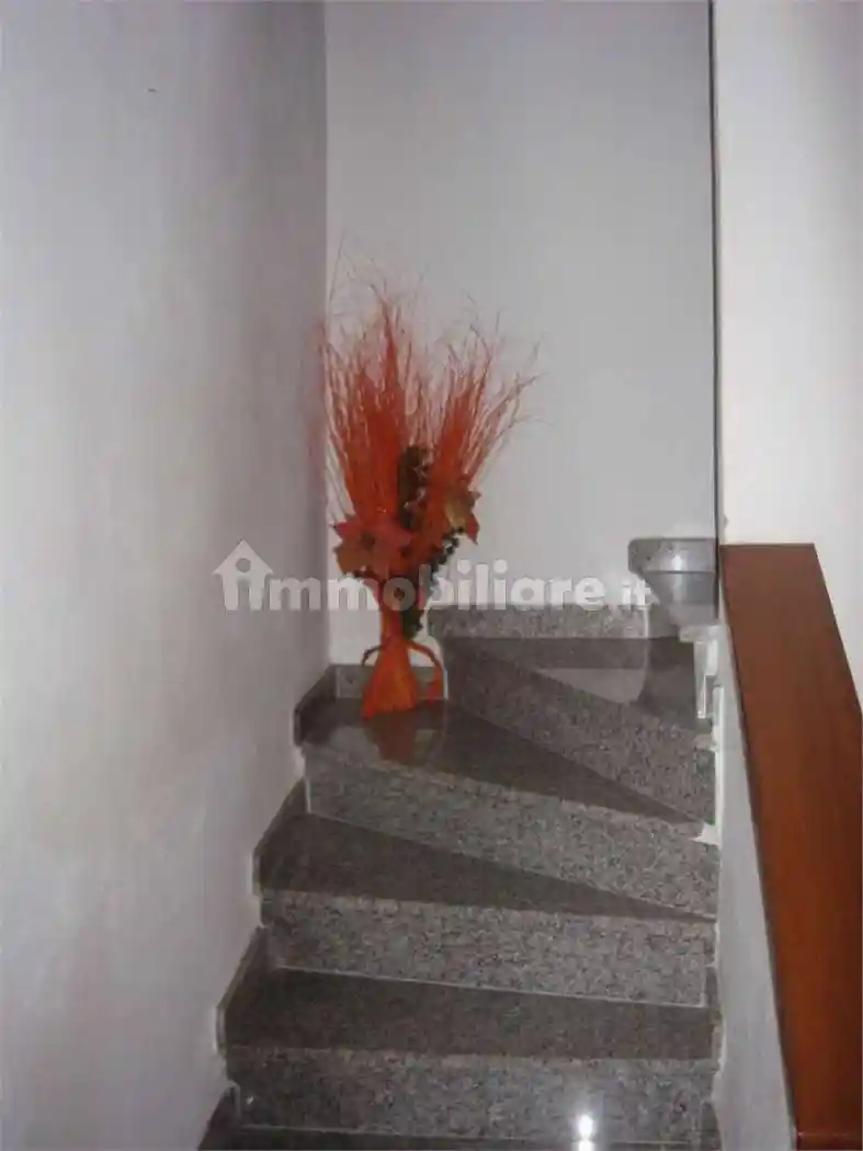 Terratetto unifamiliare 90 m², ottimo stato, Cameri - foto 5