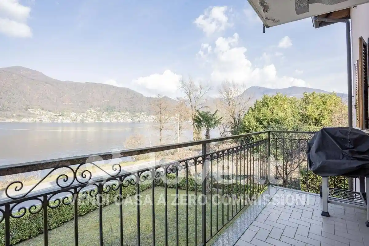 Appartamento in vendita a Porto Ceresio