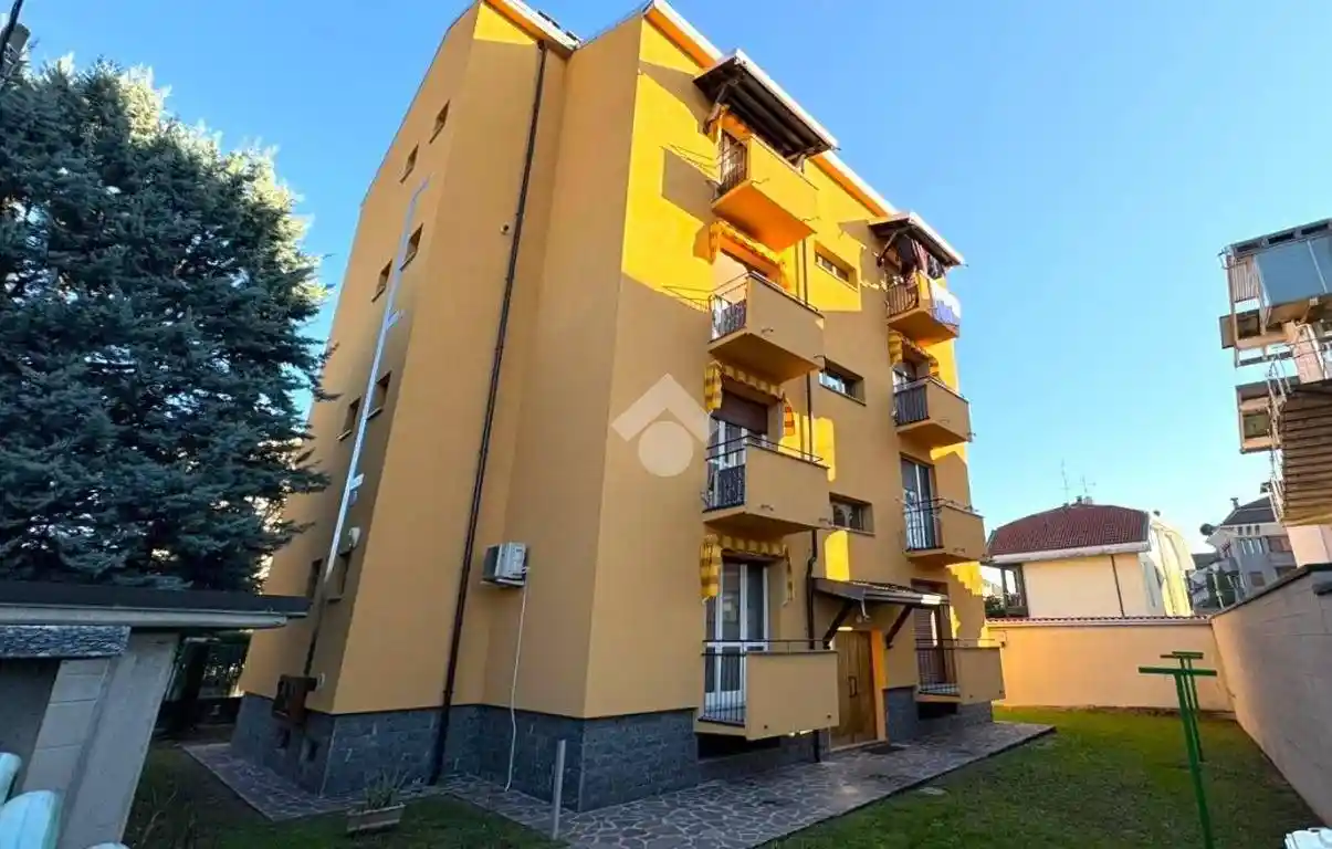 Appartamento in vendita a Senago