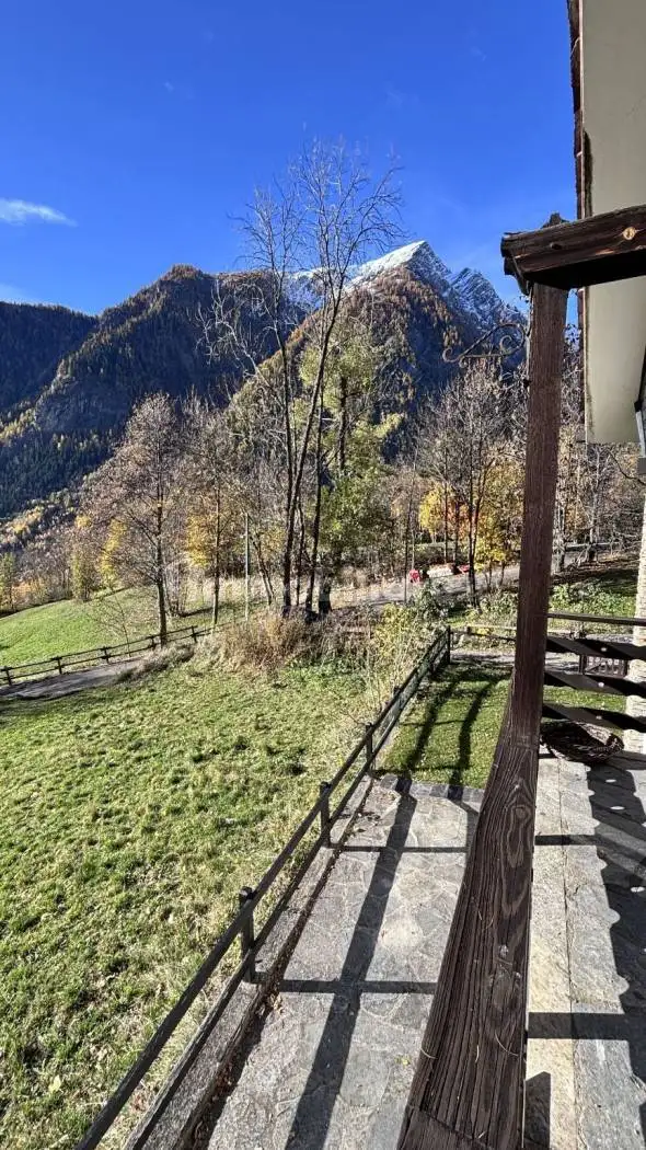 Quadrilocale buono stato, primo piano, Courmayeur - foto 3