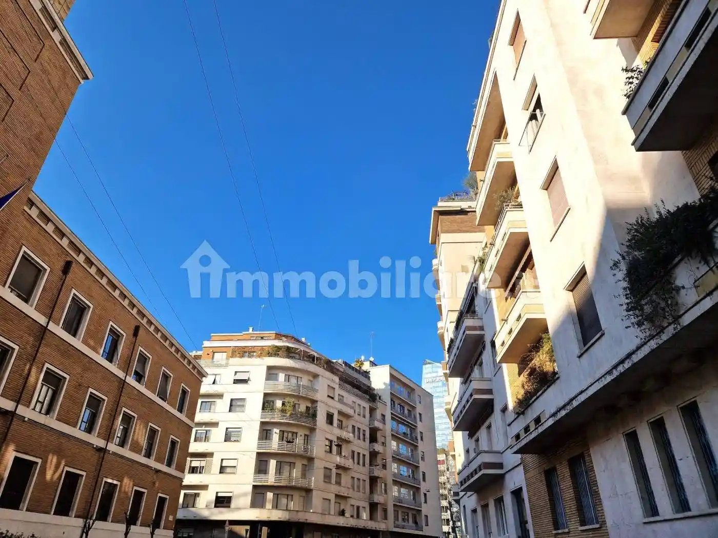 Quadrilocale via Giuseppe Parini 2, Porta Nuova, Milano - foto 3