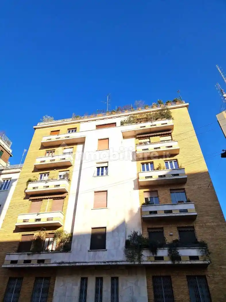 Quadrilocale via Giuseppe Parini 2, Porta Nuova, Milano - foto 4