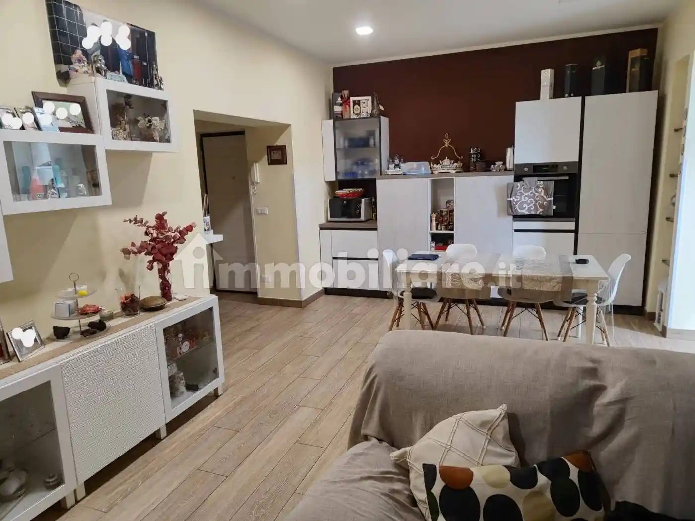 Quadrilocale via Camillo Benso di Cavour, Emanuele II, C. Colombo, Morelli e Silvati, Avellino - foto 2