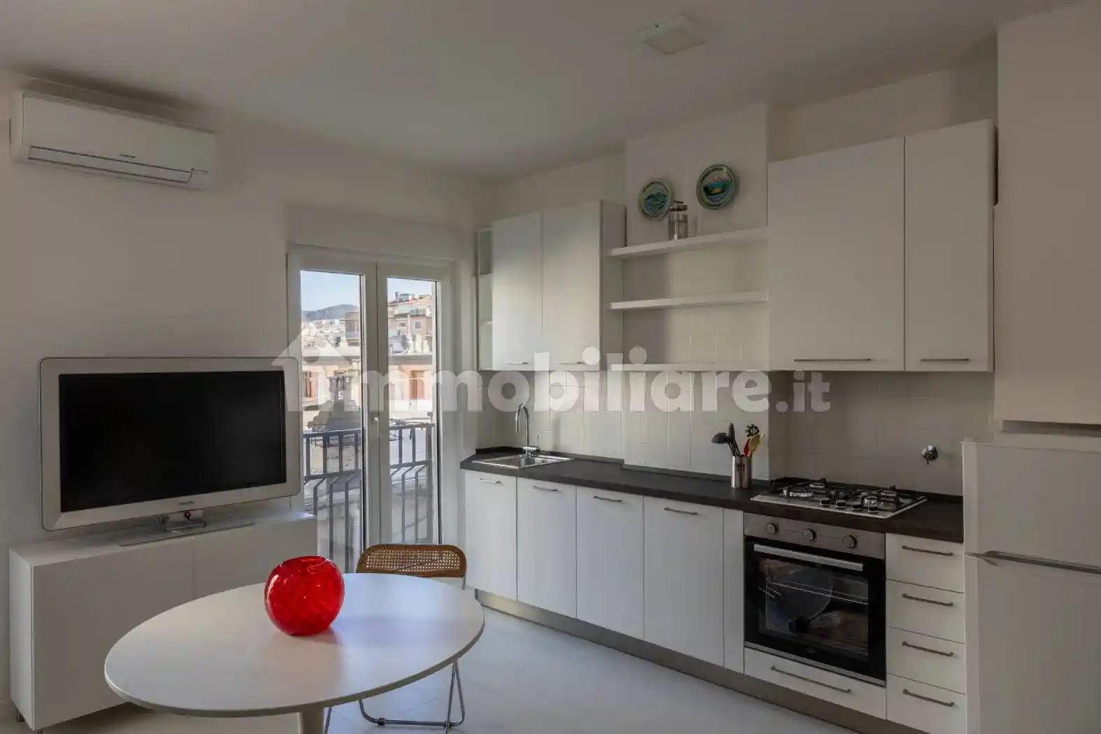 Bilocale ottimo stato, quinto piano, Città Vecchia, Trieste - foto 5