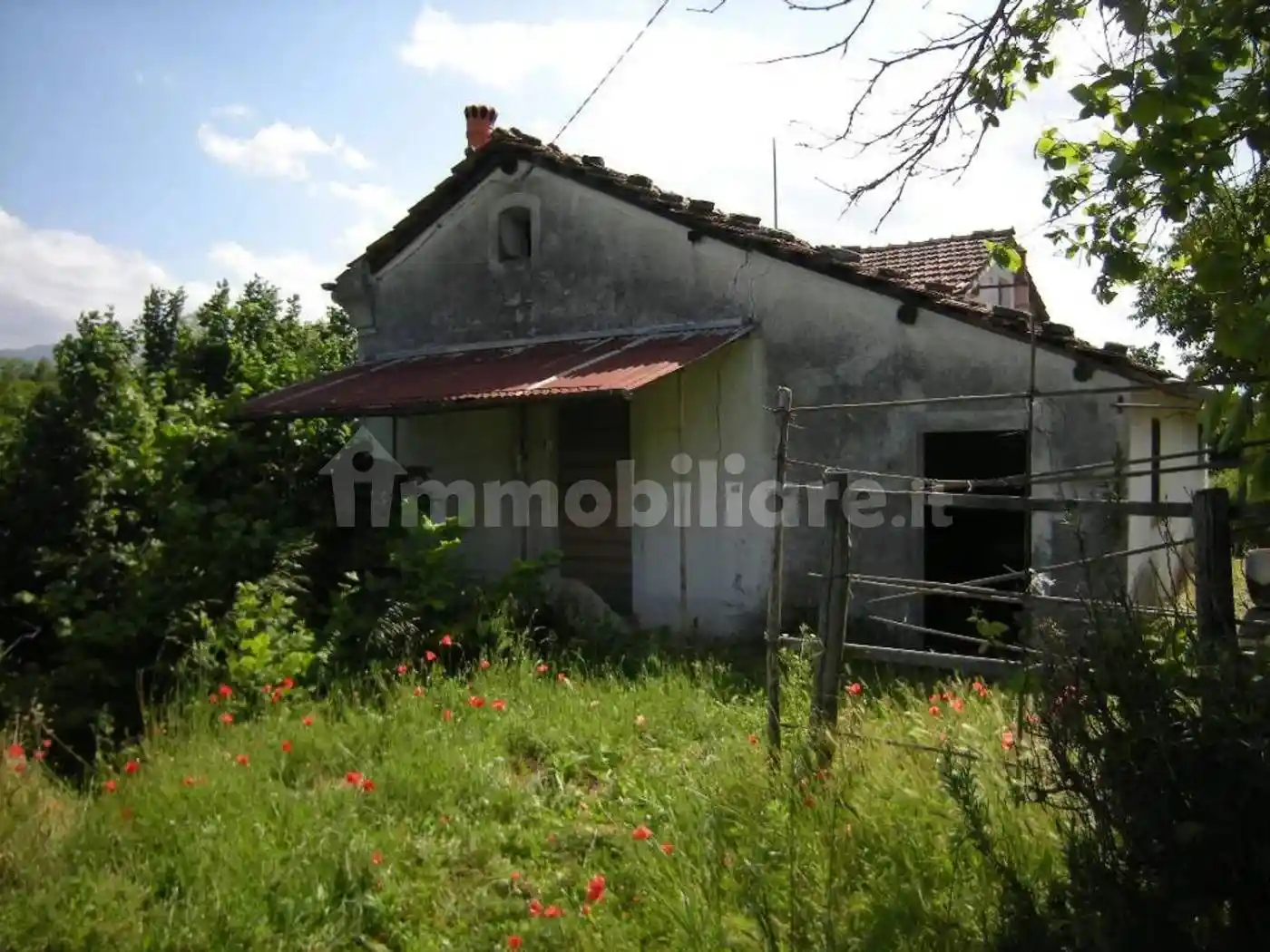 Villa unifamiliare, da ristrutturare, 196 m², Borgo Val di Taro - foto 2