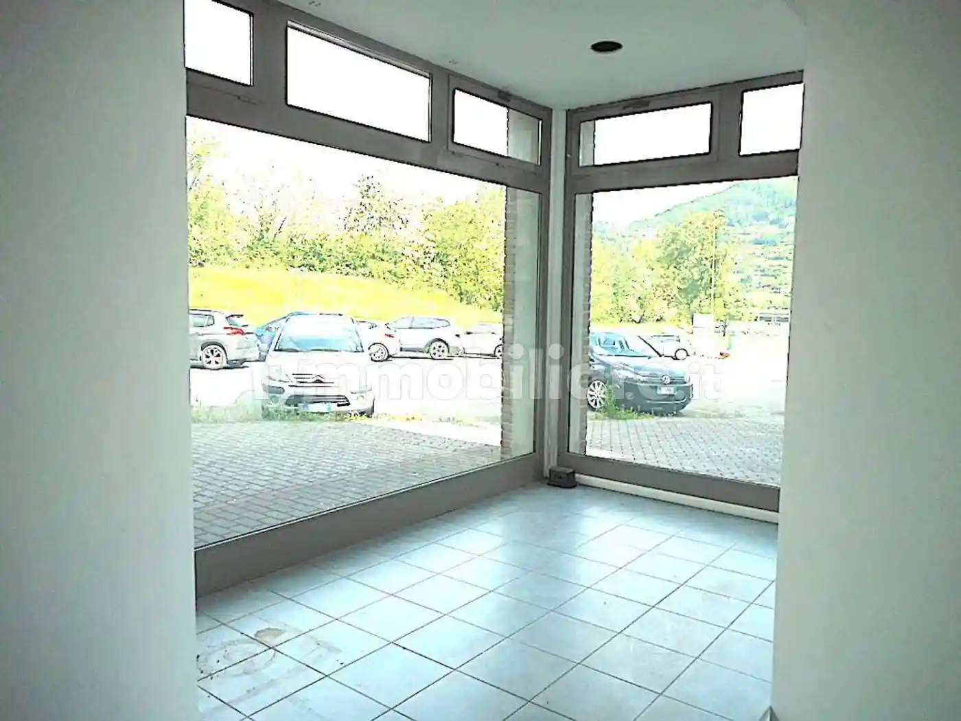 Trilocale via Caduti Del Lavoro, 1, Centro, Borgo Val di Taro - foto 5