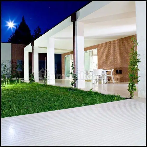 Villa in vendita a Arezzo