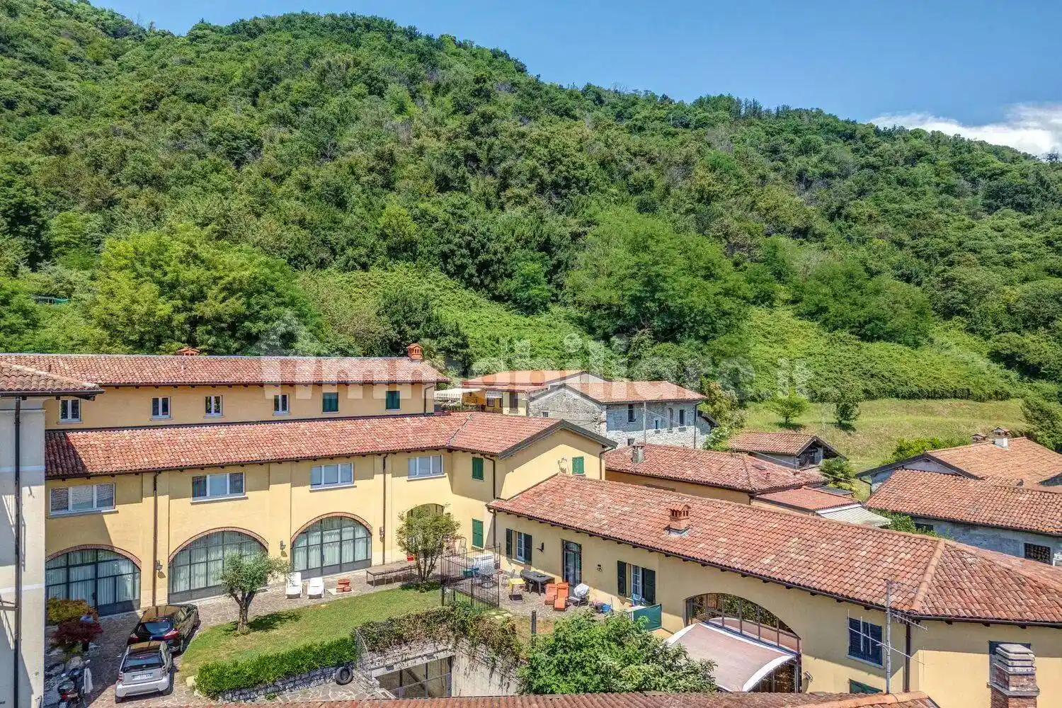 Trilocale via Camnago Volta Superiore, 19, Camnago Volta, Como - foto 2