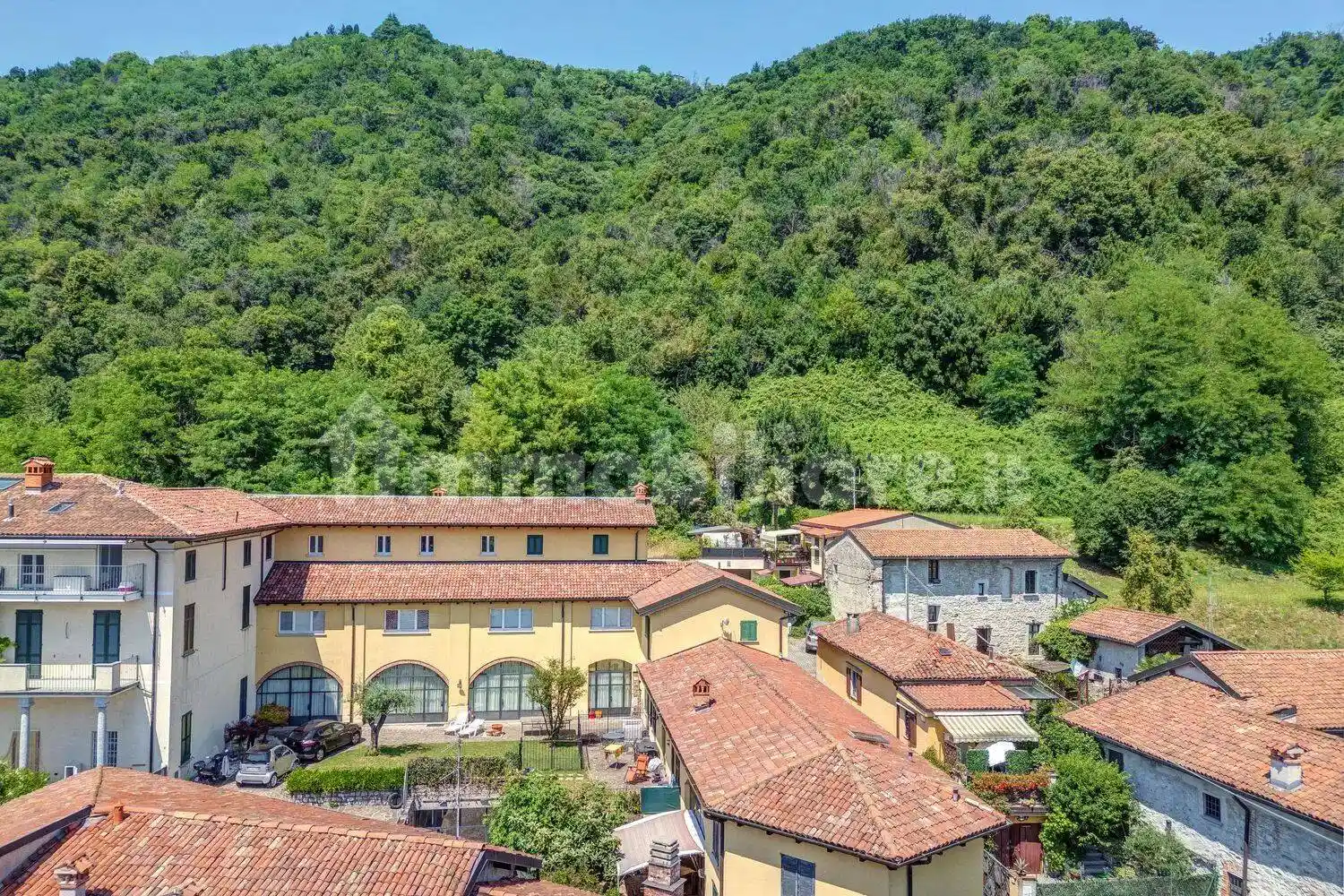 Trilocale via Camnago Volta Superiore, 19, Camnago Volta, Como - foto 3