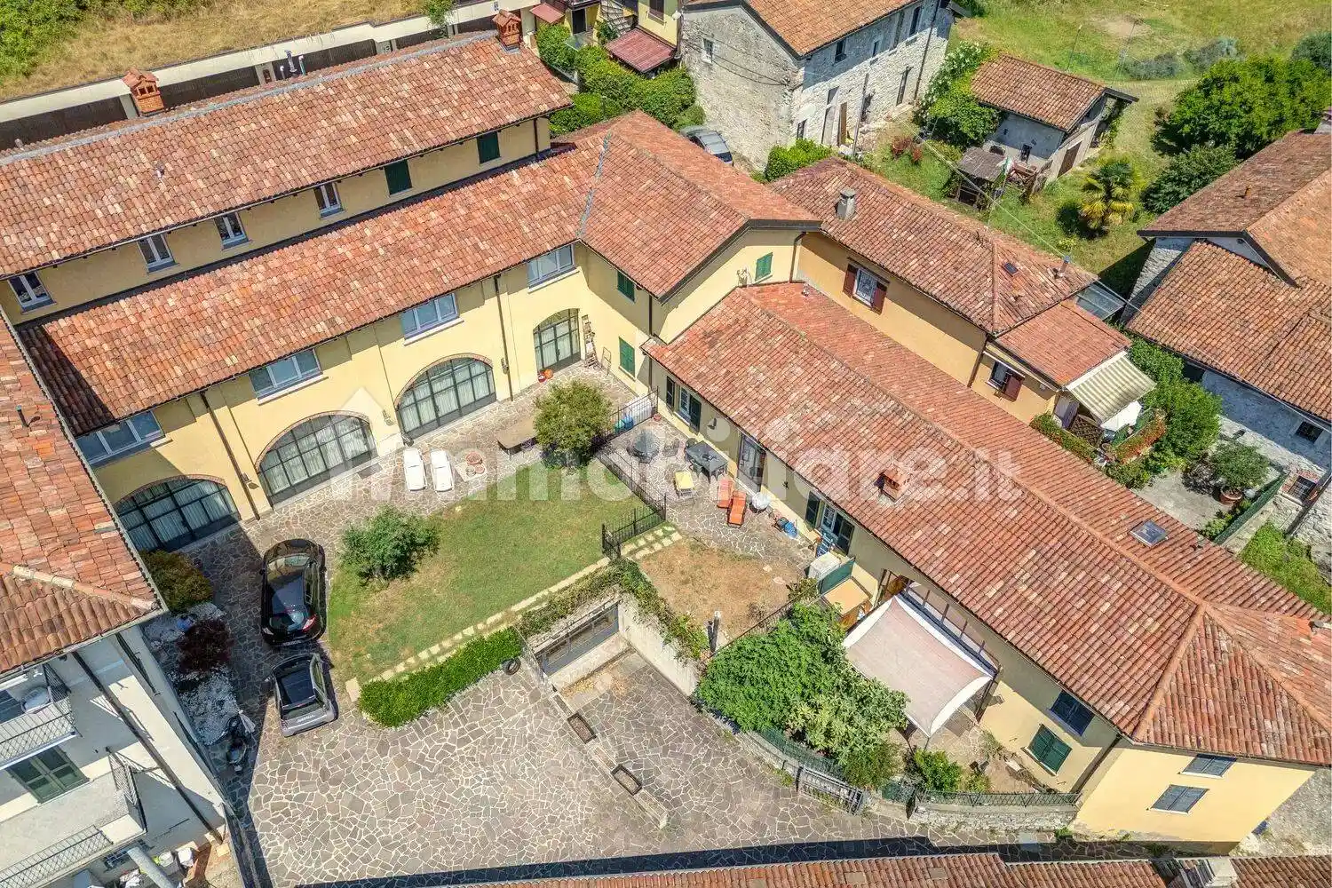 Trilocale via Camnago Volta Superiore, 19, Camnago Volta, Como - foto 4