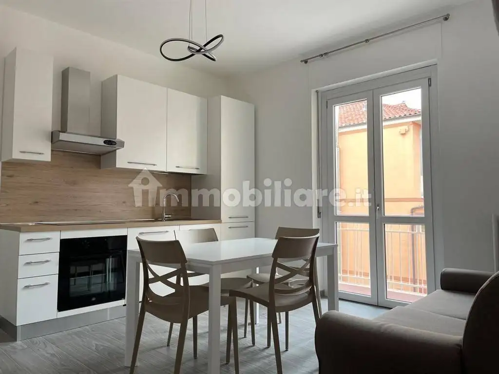 Appartamento in affitto a Alba