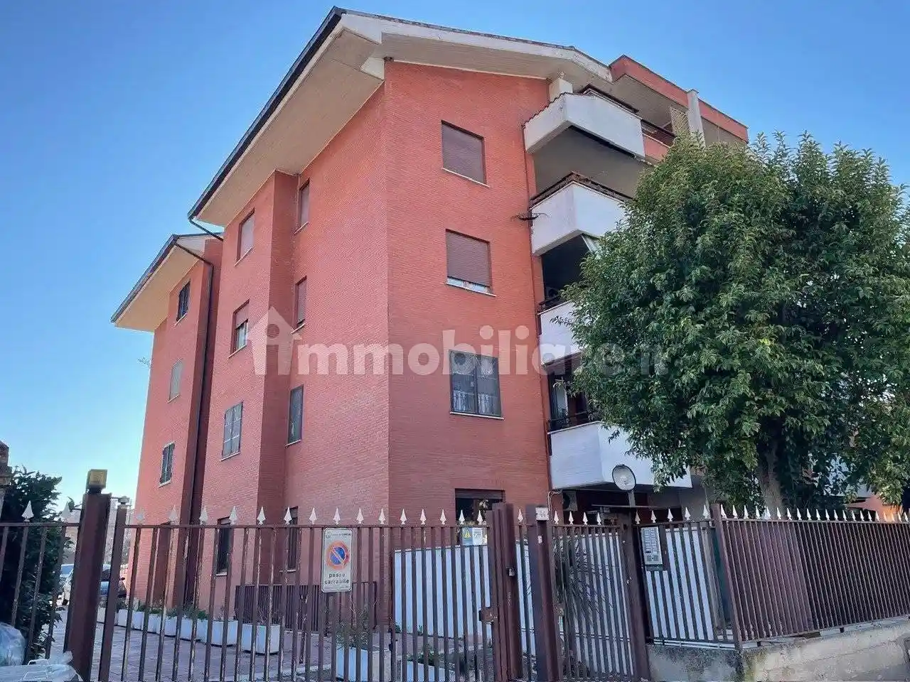 Appartamento via Carlo Pirzio Biroli, 130, Ciampino - foto 2