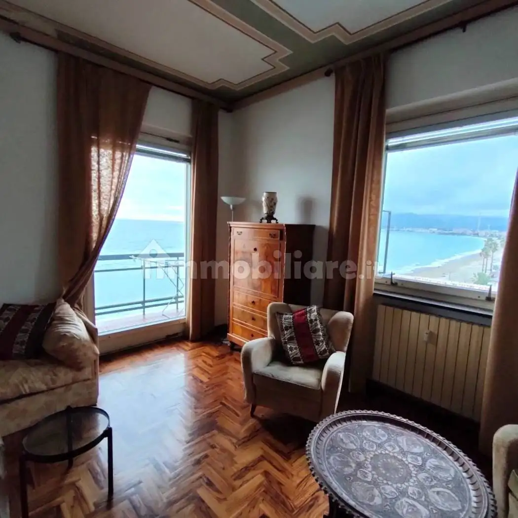 Appartamento in affitto a Savona