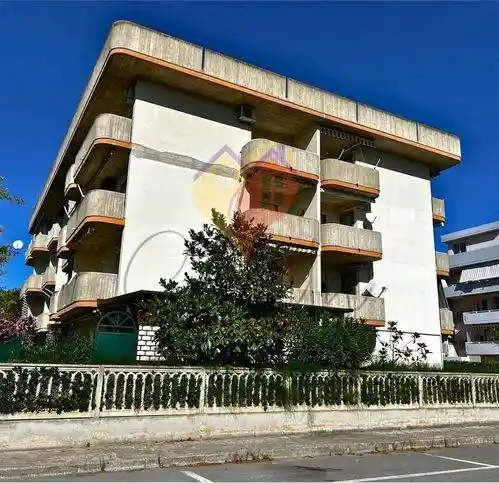 Bilocale via Gaetano Donizetti 8, Villa Rosa, Martinsicuro - foto 2