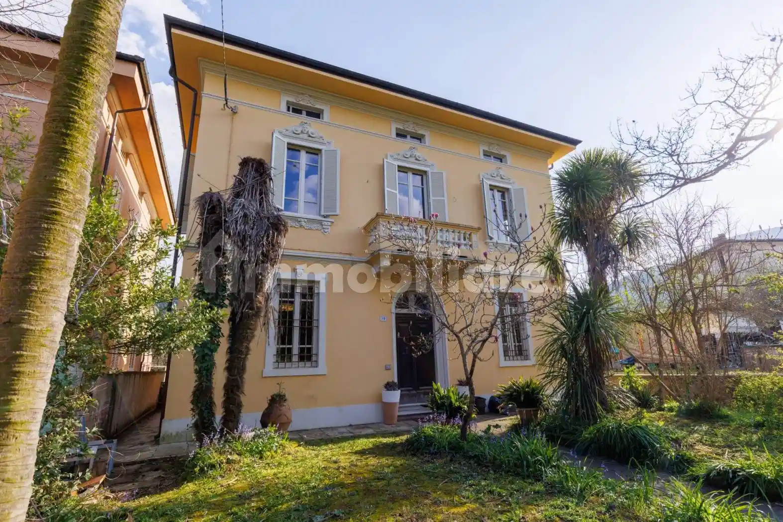 Villa in vendita a Lucca