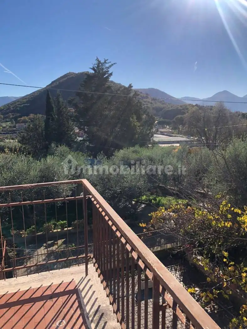 Villa in vendita a Poggio Nativo