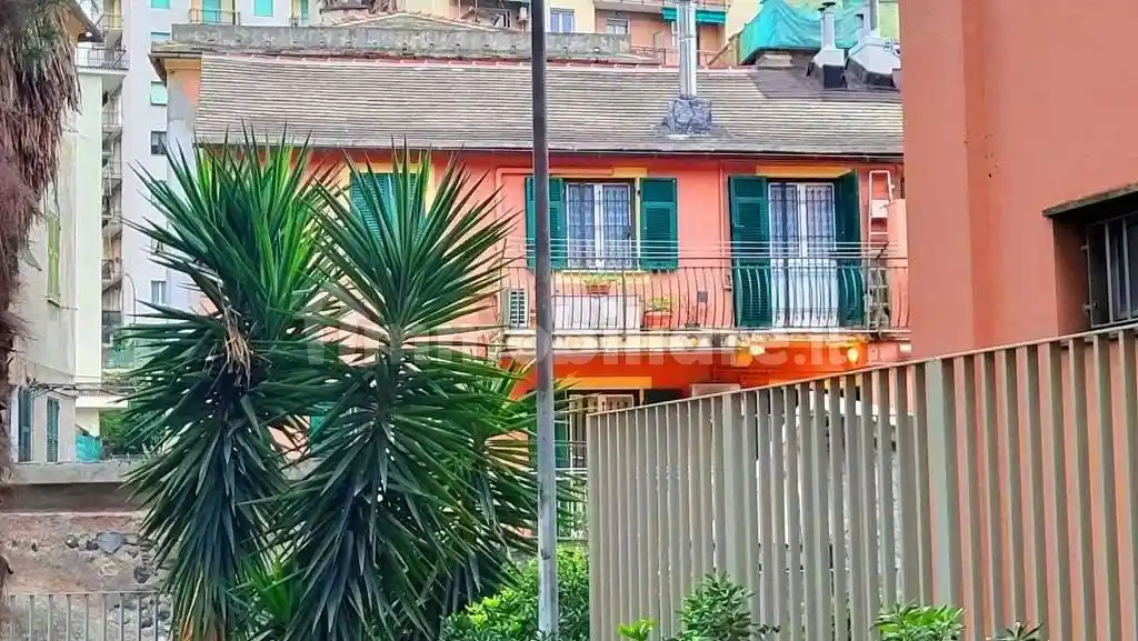 Appartamento in vendita a Genova