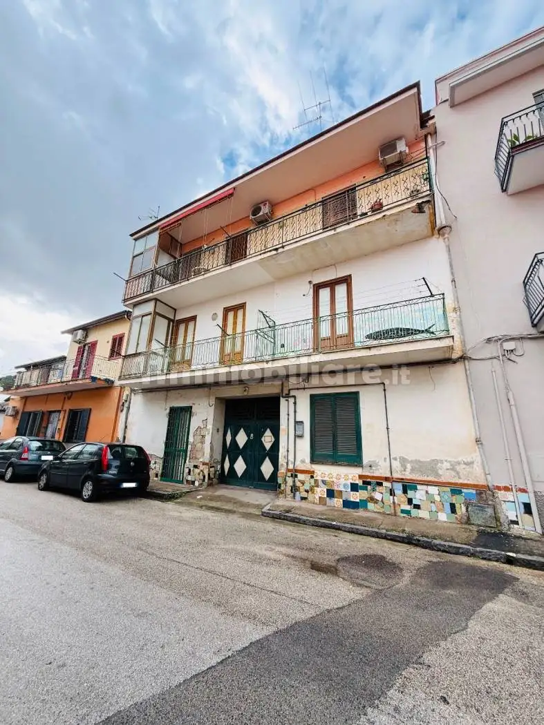 Palazzo - Edificio in vendita a Cardito